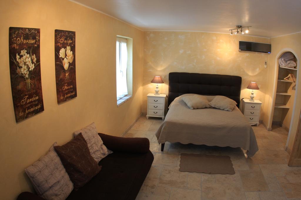 Les Pres De Gordes Villa Стая снимка